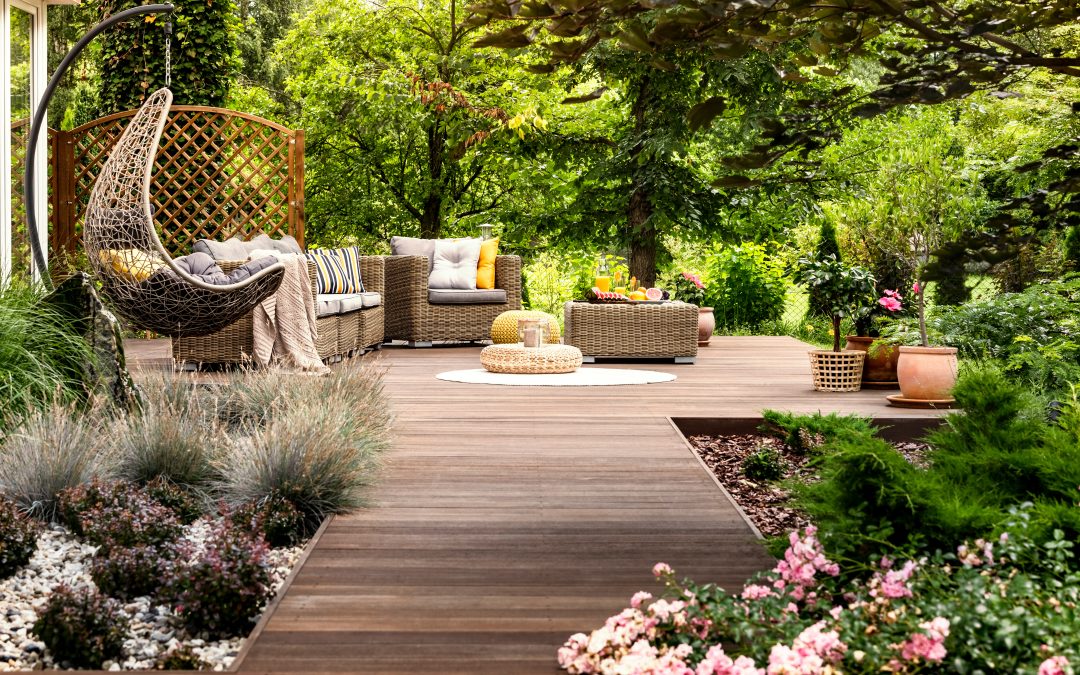 What to Fix Before Summer: A Handy May Checklist for Homeowners